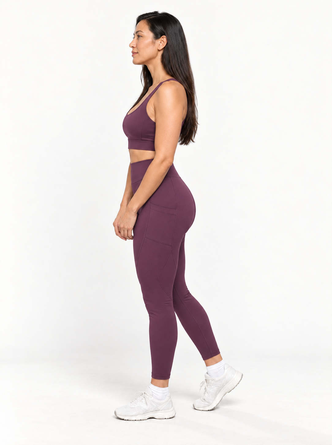 Imagem ilustrativa — Conjunto Trikonasana BRAVA na cor Roxo, vista de lateral, pose individual revisada.